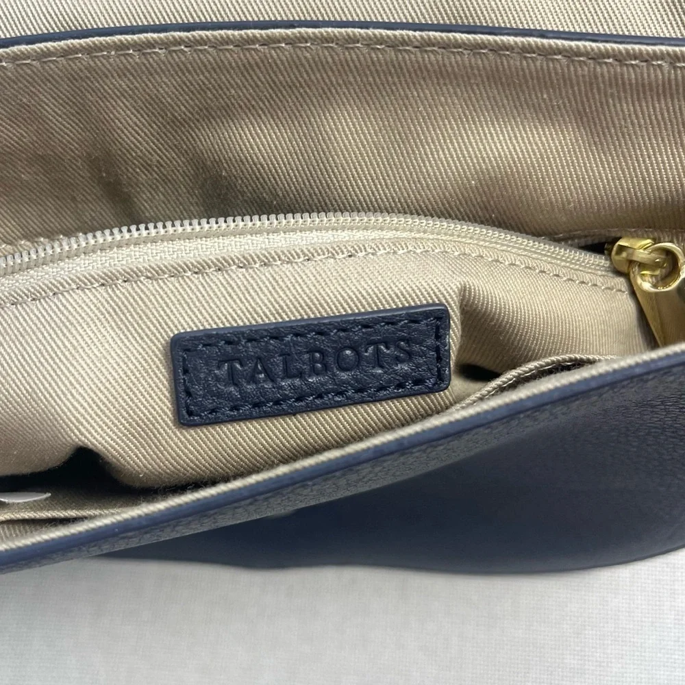 Talbots Pebbled Leather Crossbody Purse Saddle Bag Blue Magnetic Closure Pocket